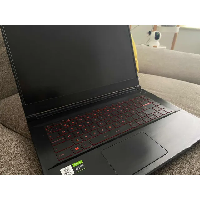 Laptop Gamer Msi Gf63 Thin 10scsr Excelentes Condiciones