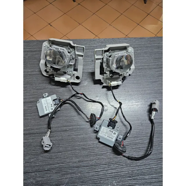 Módulos Interno De Faros Corolla 2020 Le Original Usado