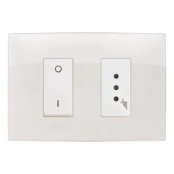 Conjunto Plaqueta Con Toma 3 En Linea C/llave Bipolar