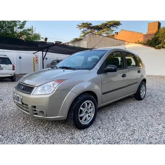 Ford Fiesta 1.6 Ambiente Mp3