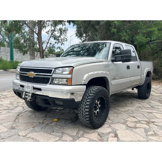 Chevrolet Cheyenne 5.3 2500 Cab Ext B 4x4 Mt