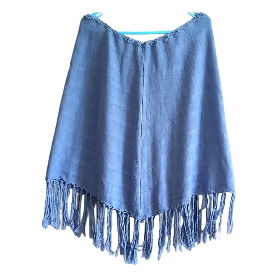 Poncho Dama En Lanilla Celeste. Talle M/l.nuevo.