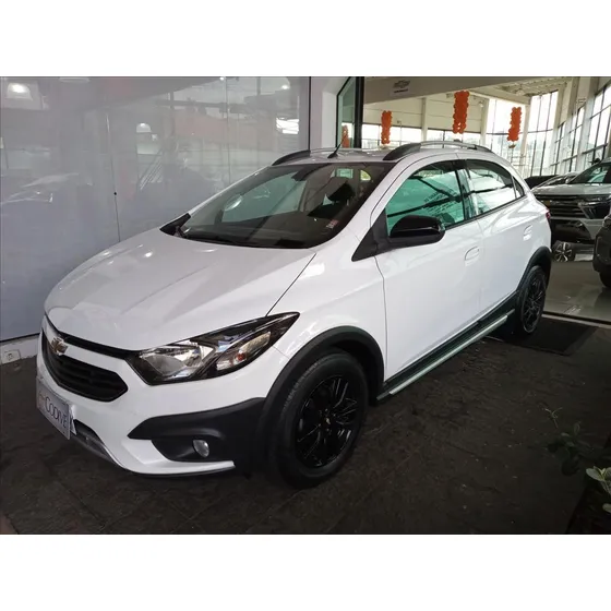 Chevrolet Onix 1.4 Mpfi Activ 8v Flex 4p Automático