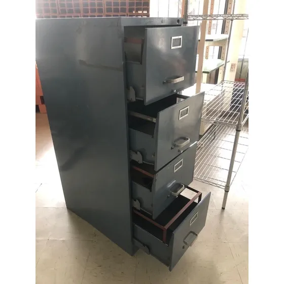 Archivador De Metal De 4 Gavetas . Usado Sin Llaves