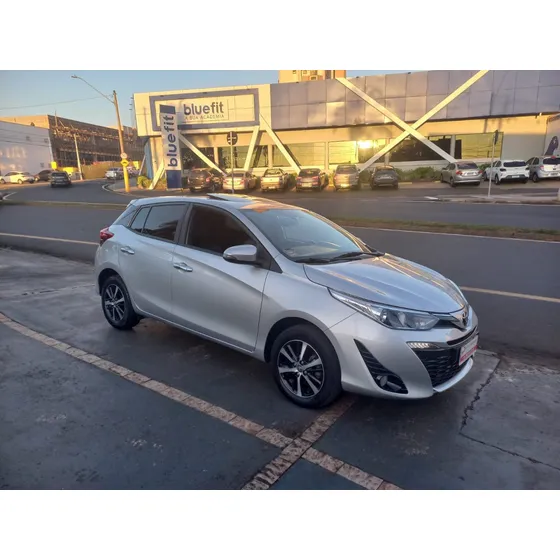 Toyota Yaris Hatch 1.5 16v 4p Flex Xls Multidrive Automático Cvt