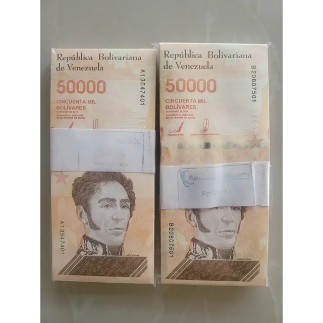 Paca Fajo De Cincuenta Mil Bolivares Soberanos 50.000 Bs