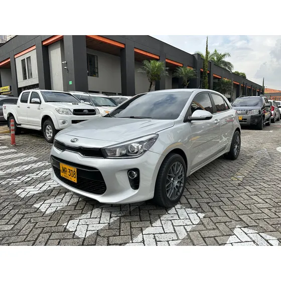 Kia Rio 1.4 Zenith Hb