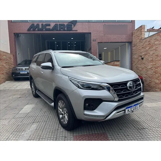 Toyota Hilux Sw4 2.8 D-4d Turbo Diesel Srx 7l 4x4 Automatico