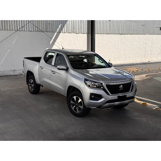 Peugeot Landtrek 2.4l Cabina Doble 4x2
