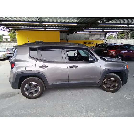 Jeep Renegade Sport 1.8 4x2 Flex 16v Aut.