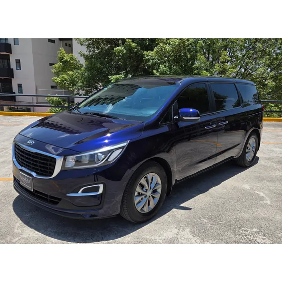Kia Sedona 3.3 V6 Lx At