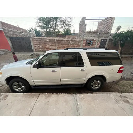 Ford Expedition 5.4 Max Limited V8 4x2 Mt