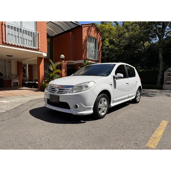 Renault Sandero 1.6 Gt Line