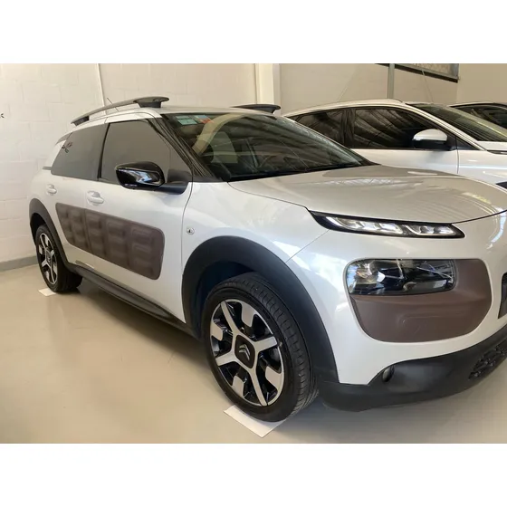 Citroën C4 Cactus 1.2 Puretech 110 At6 S&s Shine