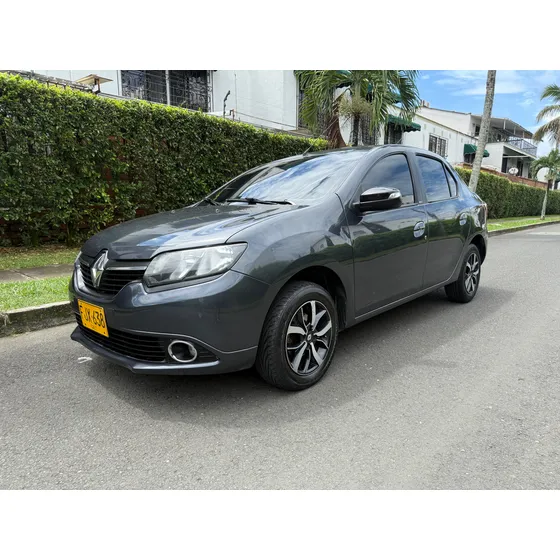 Renault Logan 1.6 Privilege / Intens