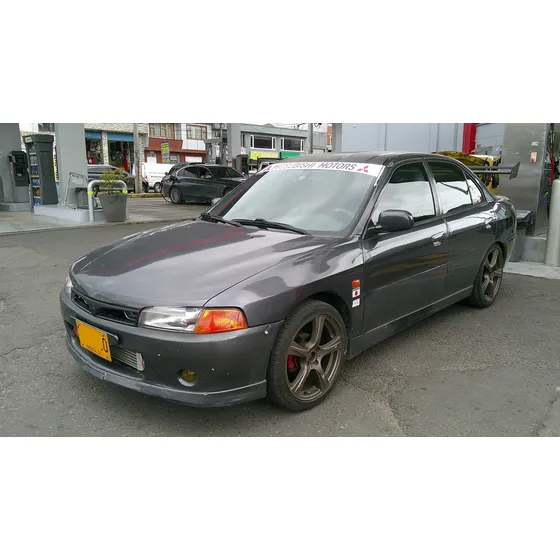 Mitsubishi Lancer 1.6 Glxi