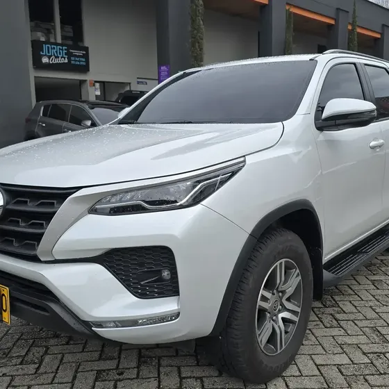 Toyota Fortuner 2026 2.8 Diesel Sr 4x2 At
