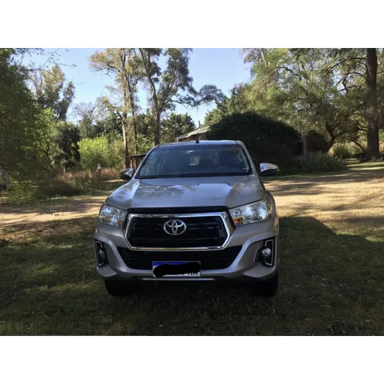 Toyota Hilux Srv 4x4
