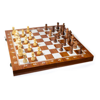Juego Familiar De Mesa Ajedrez Con Piezas De Madera Juego Familiar De Mesa Ajedrez Con Piezas De Madera