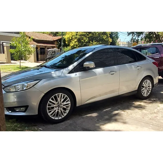 Ford Focus Iii 2.0 Sedan Se Plus At6