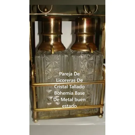 Pareja De Licoreras De Cristal Tallado Bohemia Metal