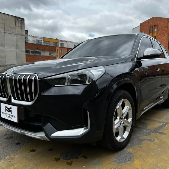 BMW X1 2023 18i X-line