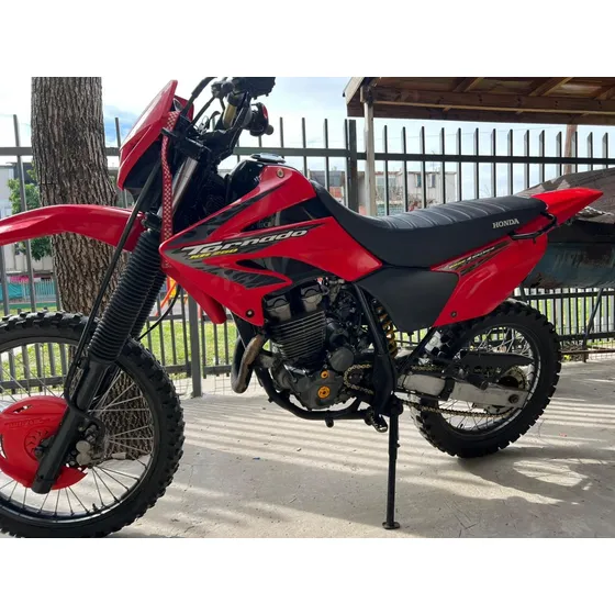 Honda Xr Tornado 2014