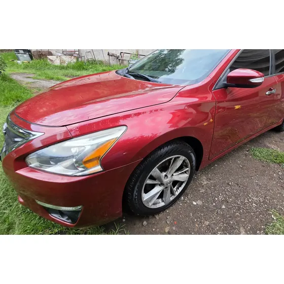 Nissan Altima 2014 2.5 Advance Navi Mt Sedán