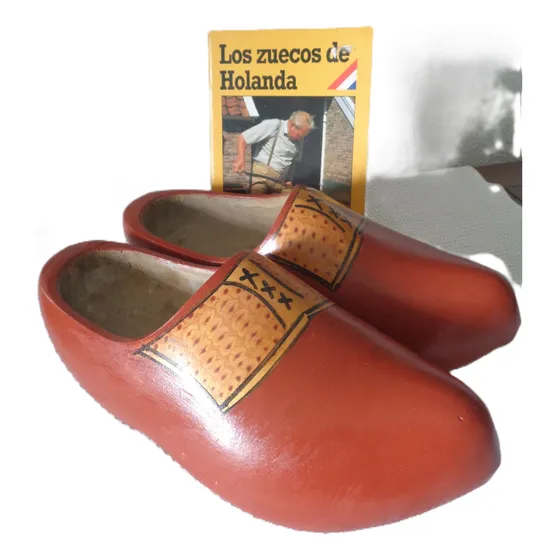 Zuecos Holandeses De Madera