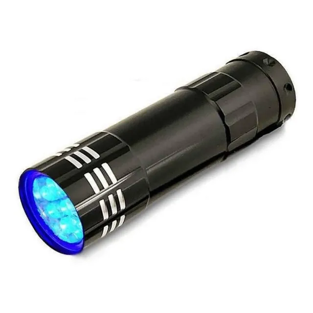 Mini Linterna 9 Leds En Aluminio 3 Pilas Aaa (no Incluidas)®