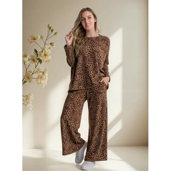 Conjunto Remera Manga Larga Y Palazzo Animal Print Corderoy