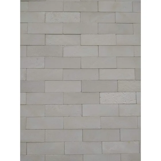 Tijolinho Rústico (brick) Em Pedra Natural Branco Amendoado