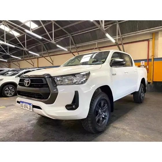 Toyota Hilux Pick-up 2.4 Cd Sr 150cv 4x2 At