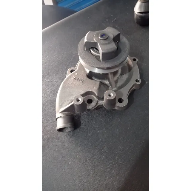 Bomba De Agua Para Motores 6.6 Y 7.8 Ford 7000 Y 8000