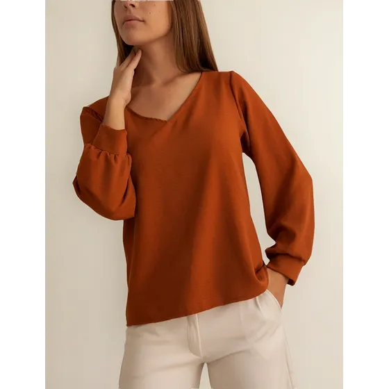 Blusa Nano, Crepe Escote Corazón Mangas Largas #2351