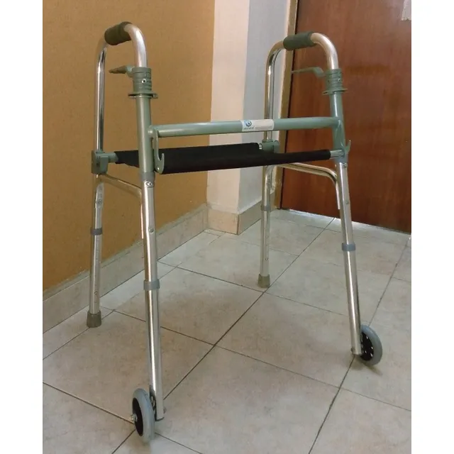 Andadera Adulto Con Ruedas Delanteras Y Asiento
