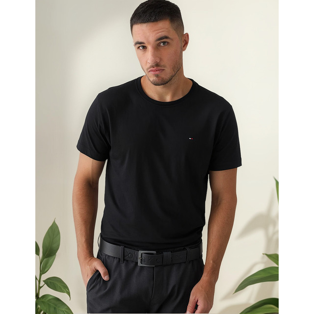 Camiseta Tommy Hilfiger Essential Cotton Preta Camiseta Tommy Hilfiger Essential Cotton Preta