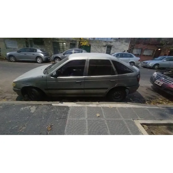 Volkswagen Pointer 1.8 Gli