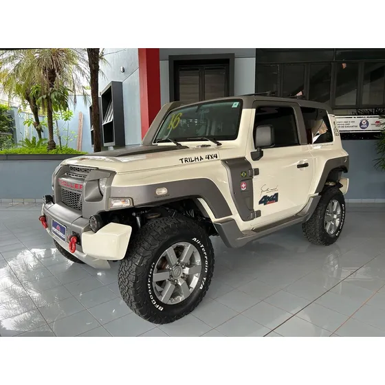 Troller T4 3.2 2p