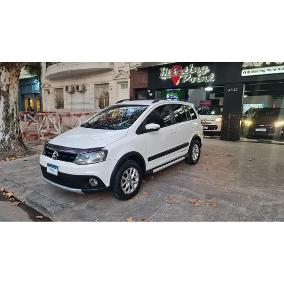 Volkswagen Suran Cross 1.6 Highline 101cv