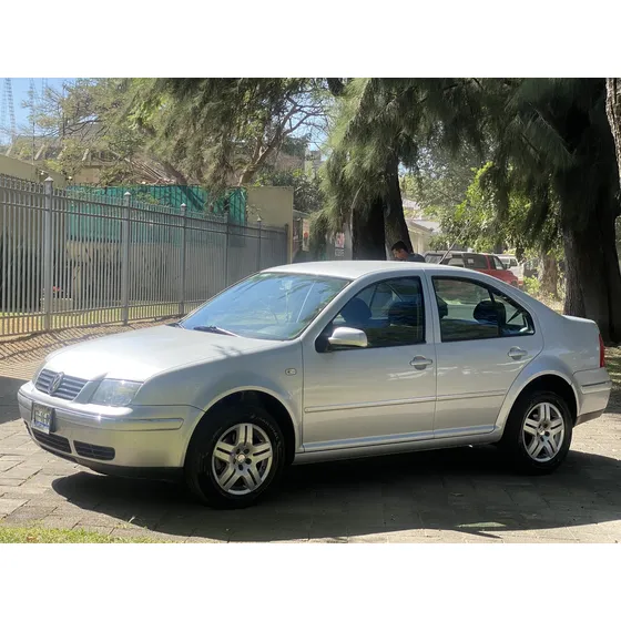 Volkswagen Jetta 2.5 Trendline At