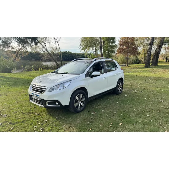 Peugeot 2008 1.6 Feline 5p