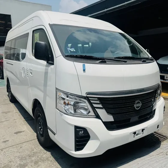 Nissan Urvan 2025 2.5 14 Pas Amplia Aa Mt