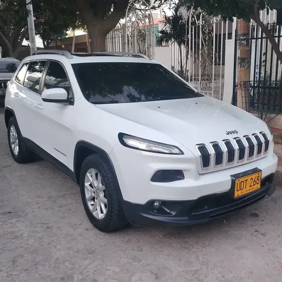 Jeep Cherokee 2015 3.2 Longitude Plus