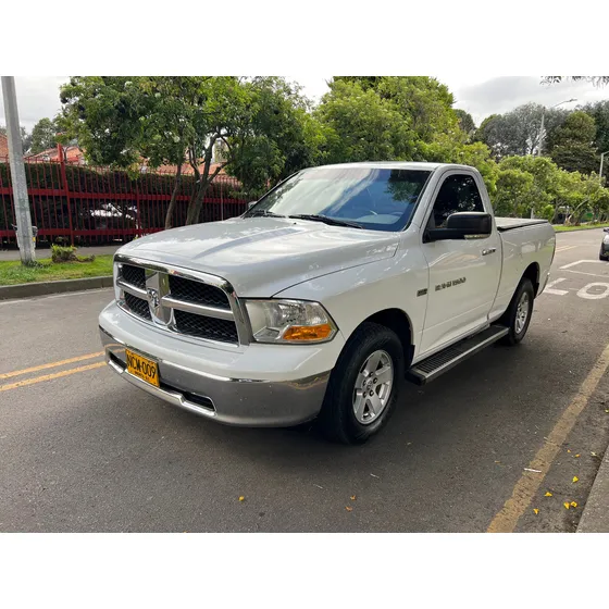 Dodge Ram 5.7 1500 Slt 4x2