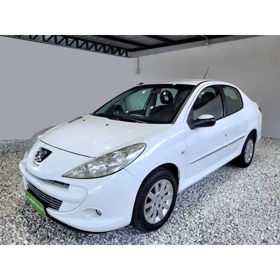 Peugeot 207 1.6 Sedan Feline 106cv