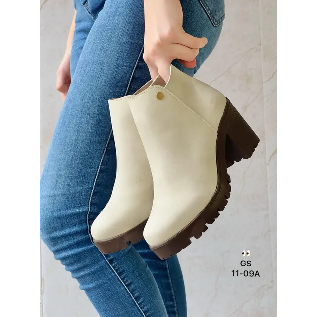 Bota De Dama Tacón Medio