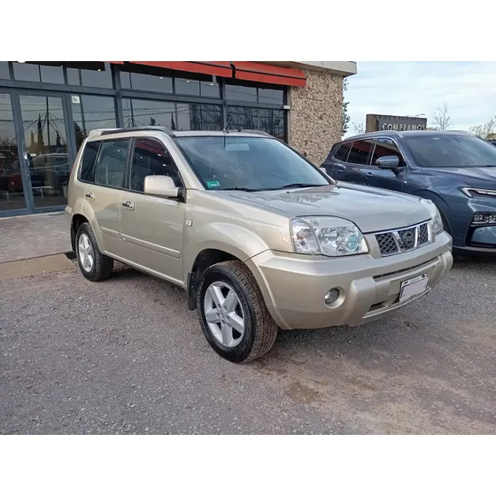 Nissan X-trail 2.5 At