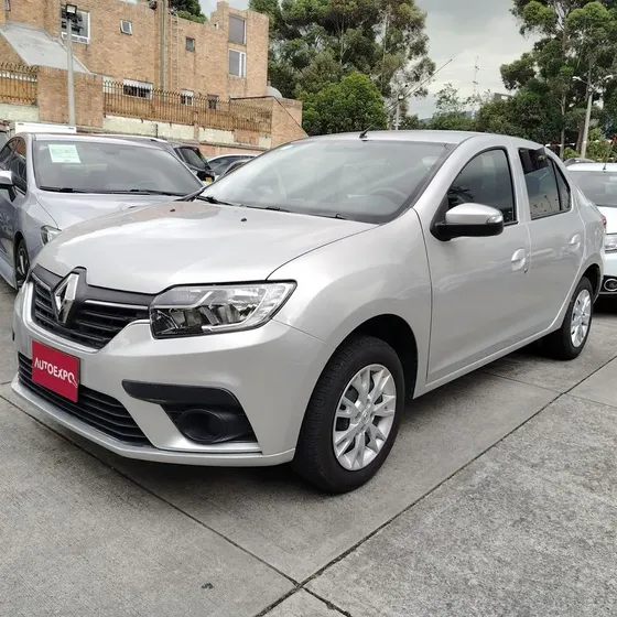 Renault Logan 2025 Life +