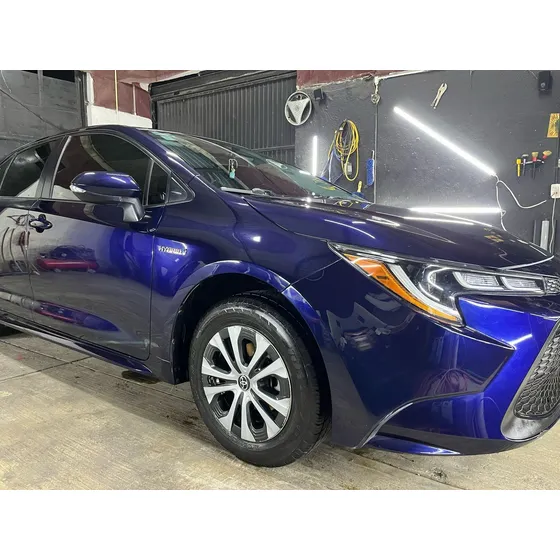 Toyota Corolla 1.8 Hybrid At